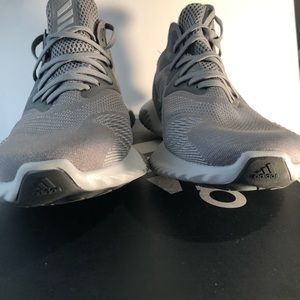 All grey Alphabounce beyond M
